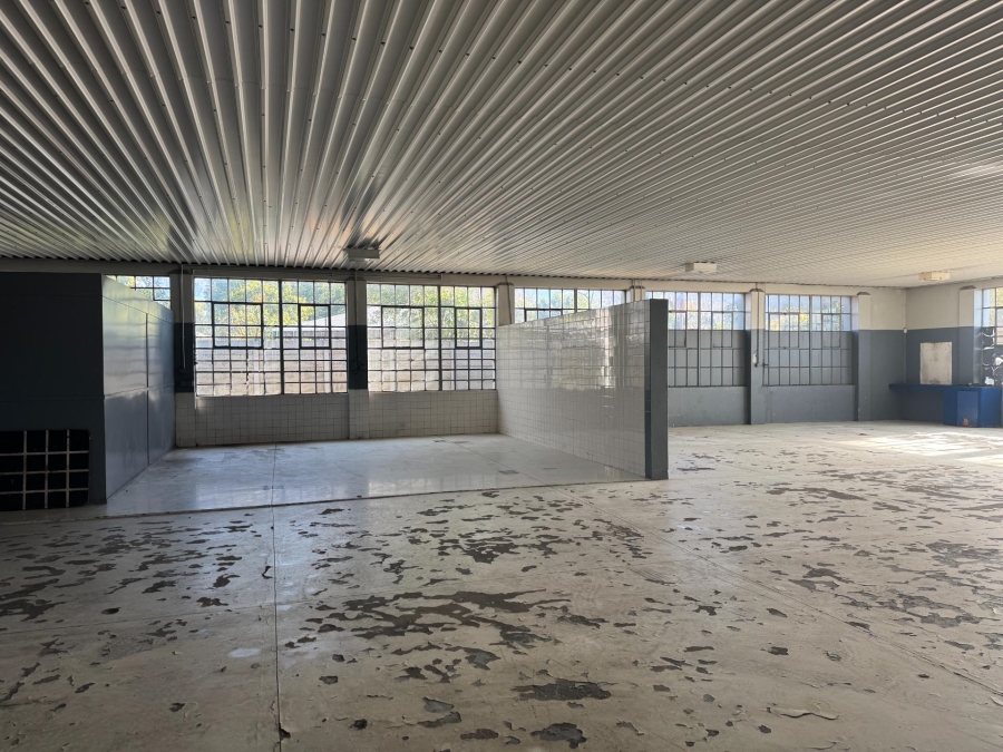 To Let Commercial Property for Rent in Worcester Western Cape